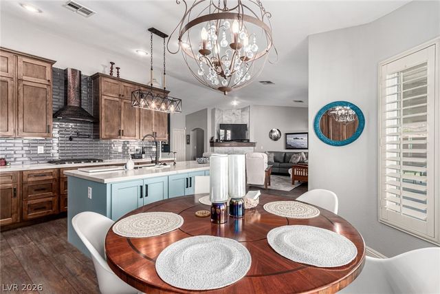 94 Tower Mustard Court, Henderson, NV 89002