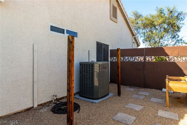 94 Tower Mustard Court, Henderson, NV 89002