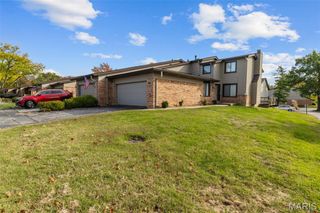 11538 Sandy View Drive 212, Unincorporated, MO 63146