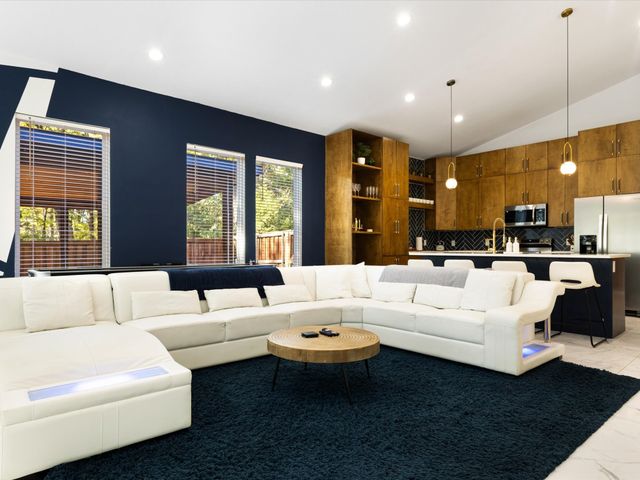 6221 Inca Drive, Mabank, TX 75156