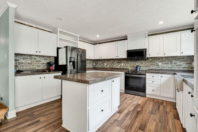 326 Mcclure Road, Benton, TN 37307