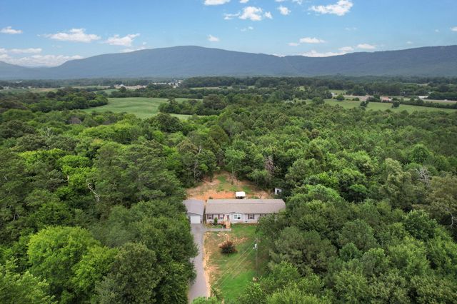 326 Mcclure Road, Benton, TN 37307