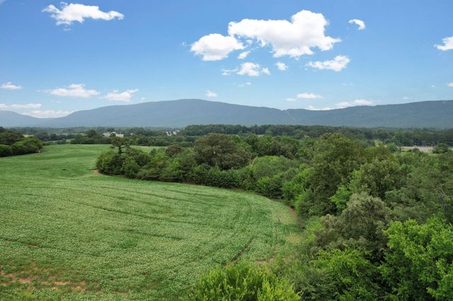 326 Mcclure Road, Benton, TN 37307
