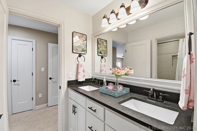 6140 E 140th Street S, Bixby, OK 74008