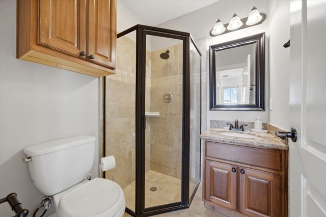 2002 Sabine Street, Houston, TX 77007