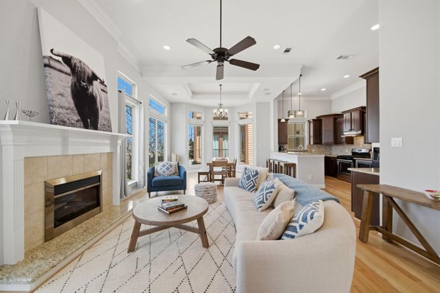 2002 Sabine Street, Houston, TX 77007