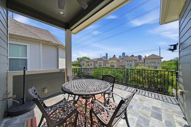 2002 Sabine Street, Houston, TX 77007