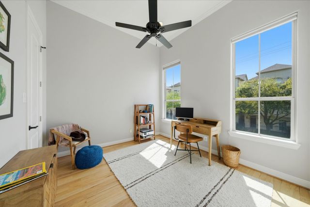 2002 Sabine Street, Houston, TX 77007