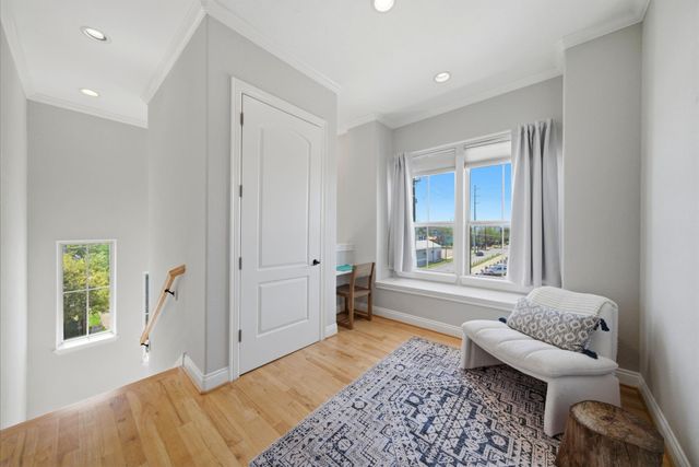 2002 Sabine Street, Houston, TX 77007