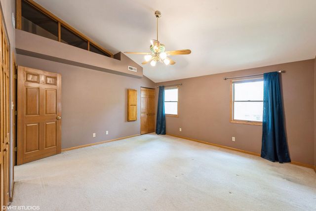 2117 W Morgan Avenue, Chesterton, IN 46304