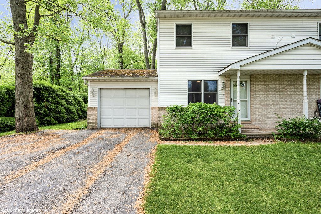 2117 W Morgan Avenue, Chesterton, IN 46304