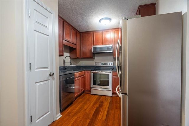 295 Winding River Road H, Atlanta, GA 30350