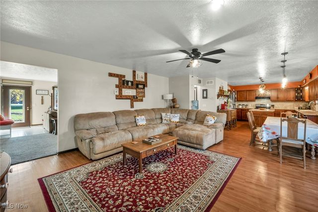 21690 State Route 301, Wellington, OH 44090