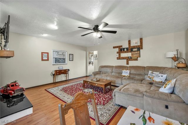 21690 State Route 301, Wellington, OH 44090