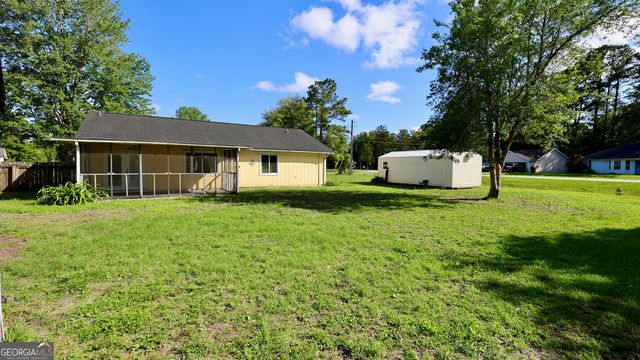 101 Willow Lake Drive, Kingsland, GA 31548