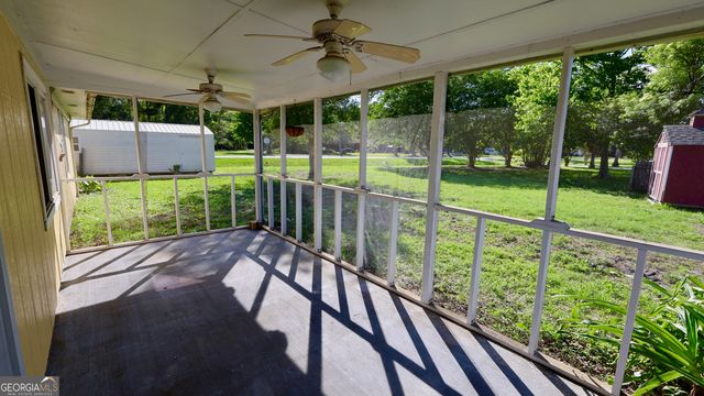 101 Willow Lake Drive, Kingsland, GA 31548