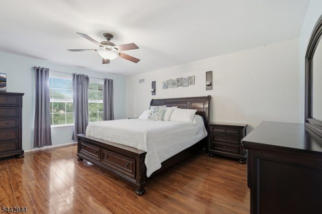 138 Sunnyvale Ct, Franklin Twp., NJ 08873