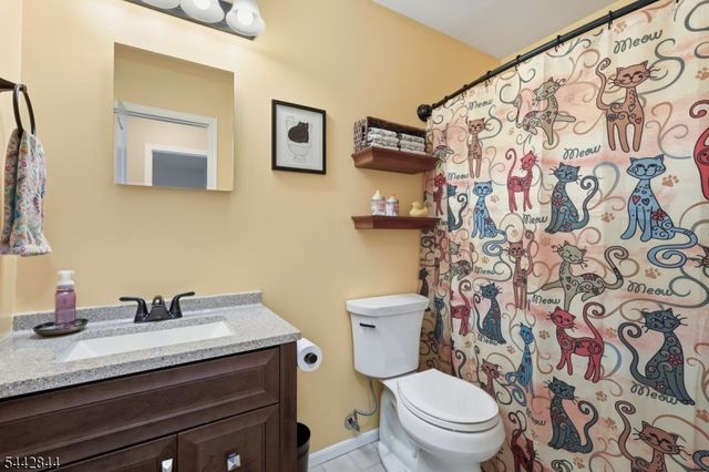 138 Sunnyvale Ct, Franklin Twp., NJ 08873