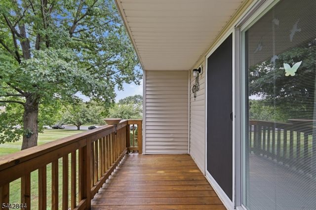 138 Sunnyvale Ct, Franklin Twp., NJ 08873