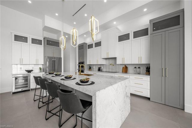 5333 Majestic CT, Cape Coral, FL 33904