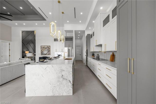 5333 Majestic CT, Cape Coral, FL 33904