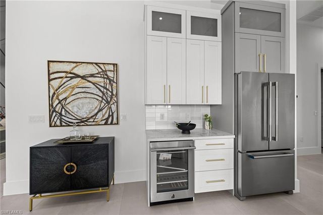 5333 Majestic CT, Cape Coral, FL 33904