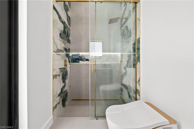 5333 Majestic CT, Cape Coral, FL 33904