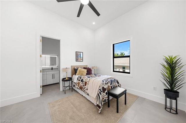 5333 Majestic CT, Cape Coral, FL 33904