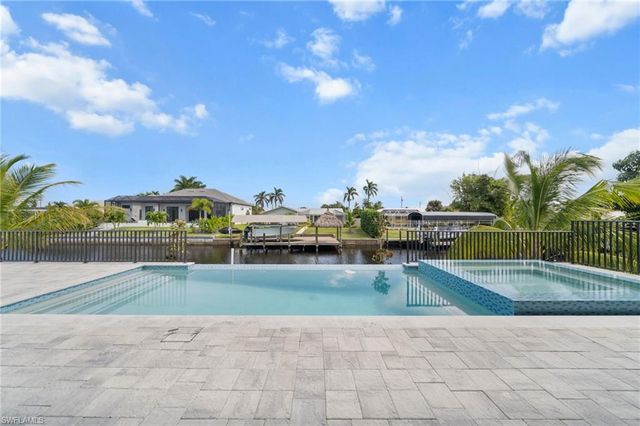 5333 Majestic CT, Cape Coral, FL 33904