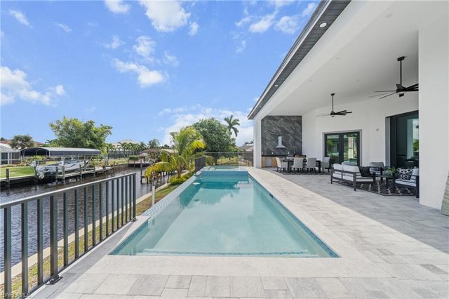 5333 Majestic CT, Cape Coral, FL 33904