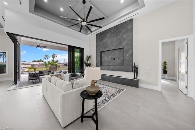 5333 Majestic CT, Cape Coral, FL 33904