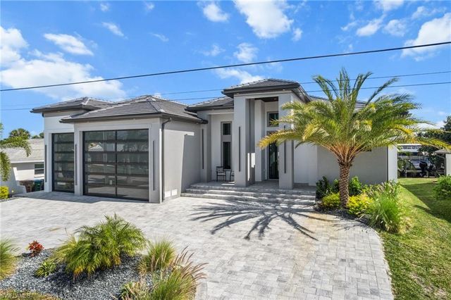 5333 Majestic CT, Cape Coral, FL 33904