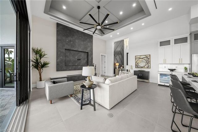 5333 Majestic CT, Cape Coral, FL 33904