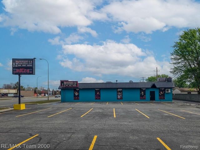 33729 Ford Road, Garden City, MI 48135