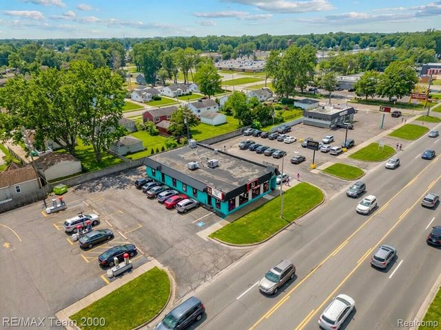 33729 Ford Road, Garden City, MI 48135