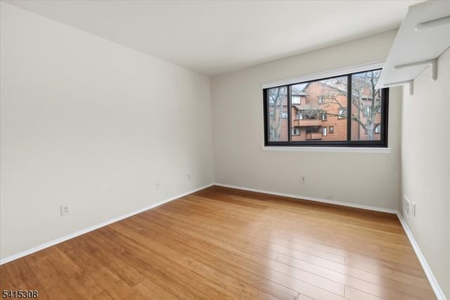 117 Sunset Ky, Secaucus Town, NJ 07094