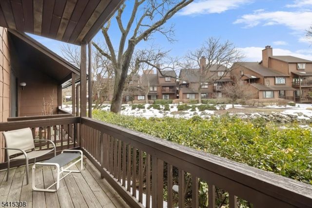 117 Sunset Ky, Secaucus Town, NJ 07094