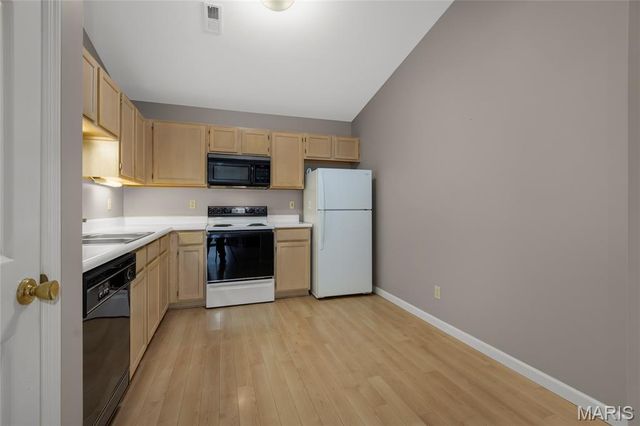 16500 Jubilee Hill Spur J, Wildwood, MO 63040