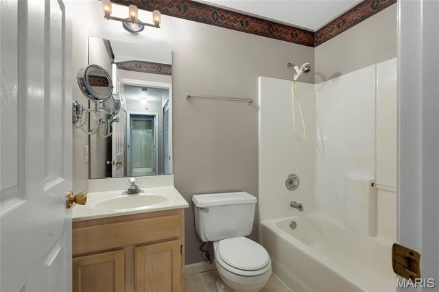 16500 Jubilee Hill Spur J, Wildwood, MO 63040