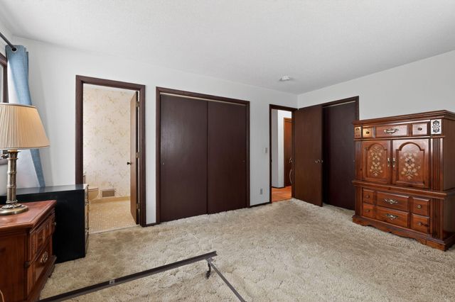 8730 Summit Drive, Eden Prairie, MN 55347