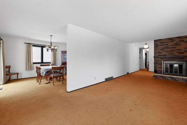 8730 Summit Drive, Eden Prairie, MN 55347