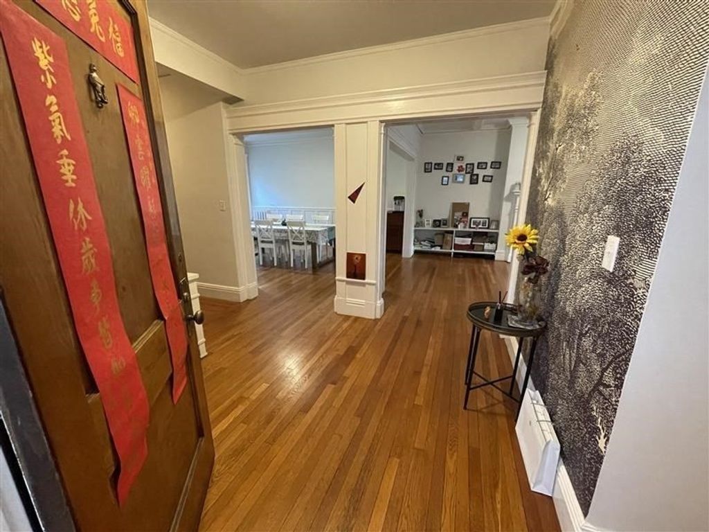 183 Babcock Street 3, Brookline, MA 02446