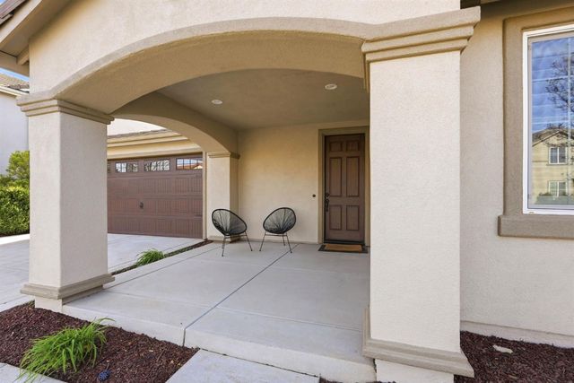 1105 Branston Dr, Roseville, CA 95747