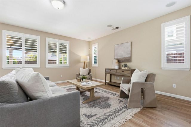 1105 Branston Dr, Roseville, CA 95747