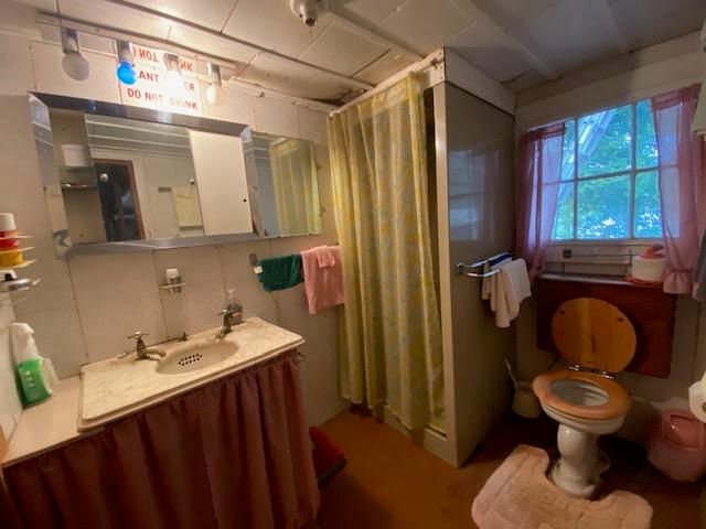 126 Crescent Lake Road, Acworth, NH 03601
