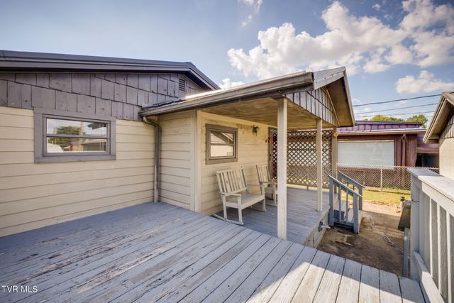 1636 Redwood Drive, Kingsport, TN 37664