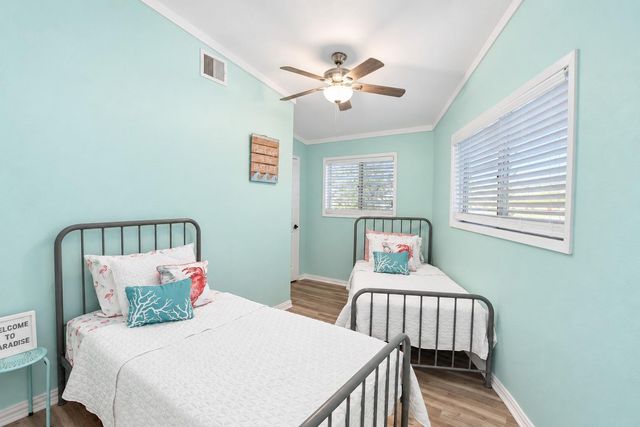 190 Barracuda, Bayou Vista, TX 77563