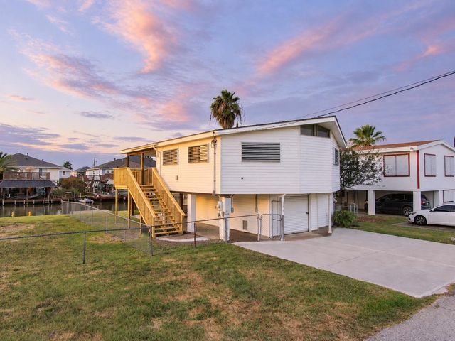190 Barracuda, Bayou Vista, TX 77563