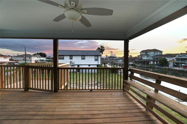 190 Barracuda, Bayou Vista, TX 77563