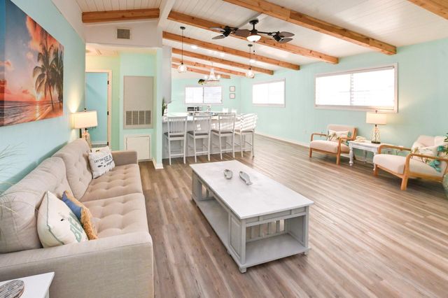 190 Barracuda, Bayou Vista, TX 77563
